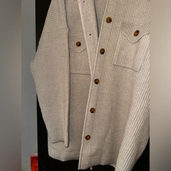 Women’s Jacket - Picture 2 of 12